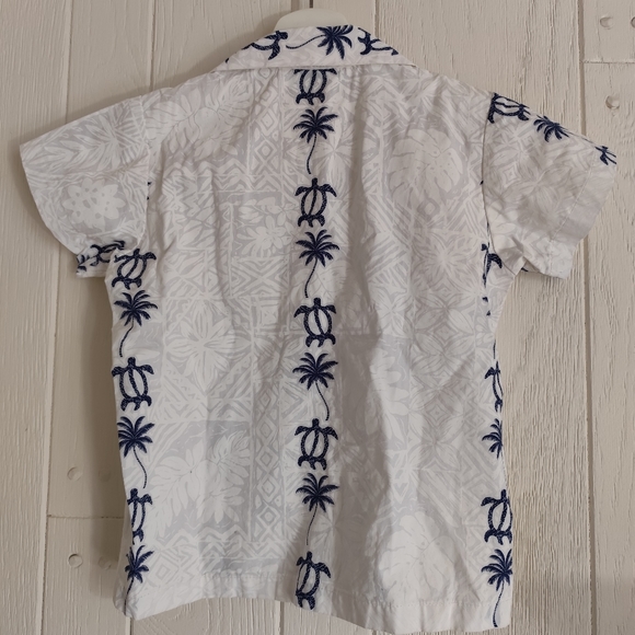 3/$30💜Kids Hawaiian Shirt, Toddler Size 6T - Picture 2 of 5